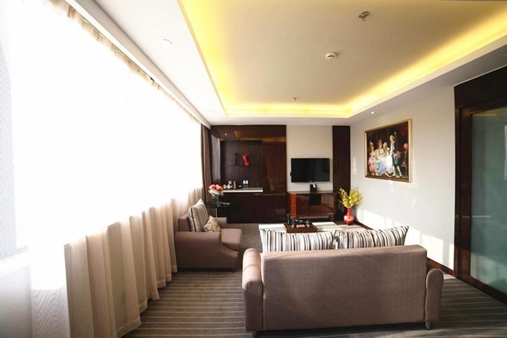 Days Inn Hotspring Xiamen Exteriör bild