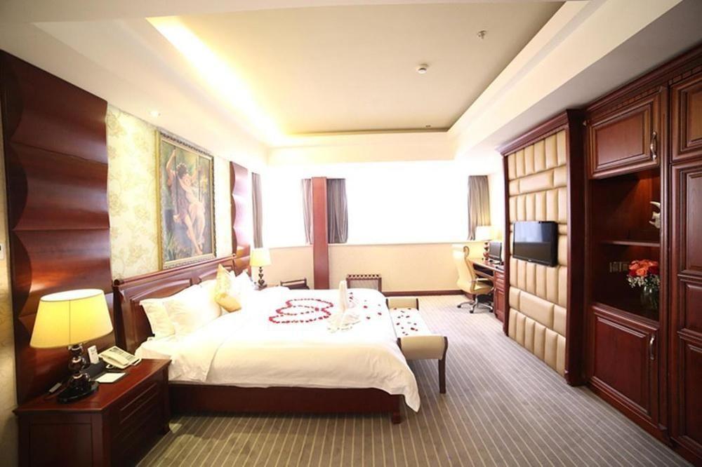 Days Inn Hotspring Xiamen Exteriör bild
