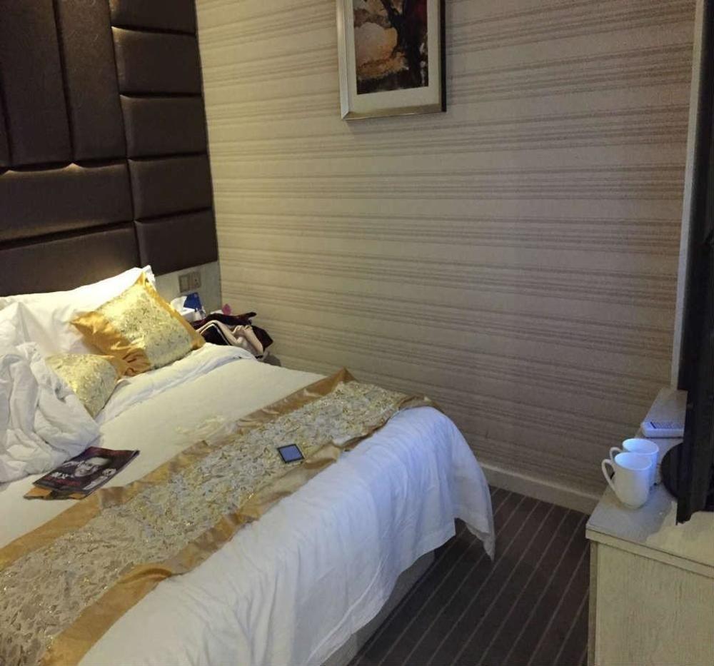 Days Inn Hotspring Xiamen Exteriör bild