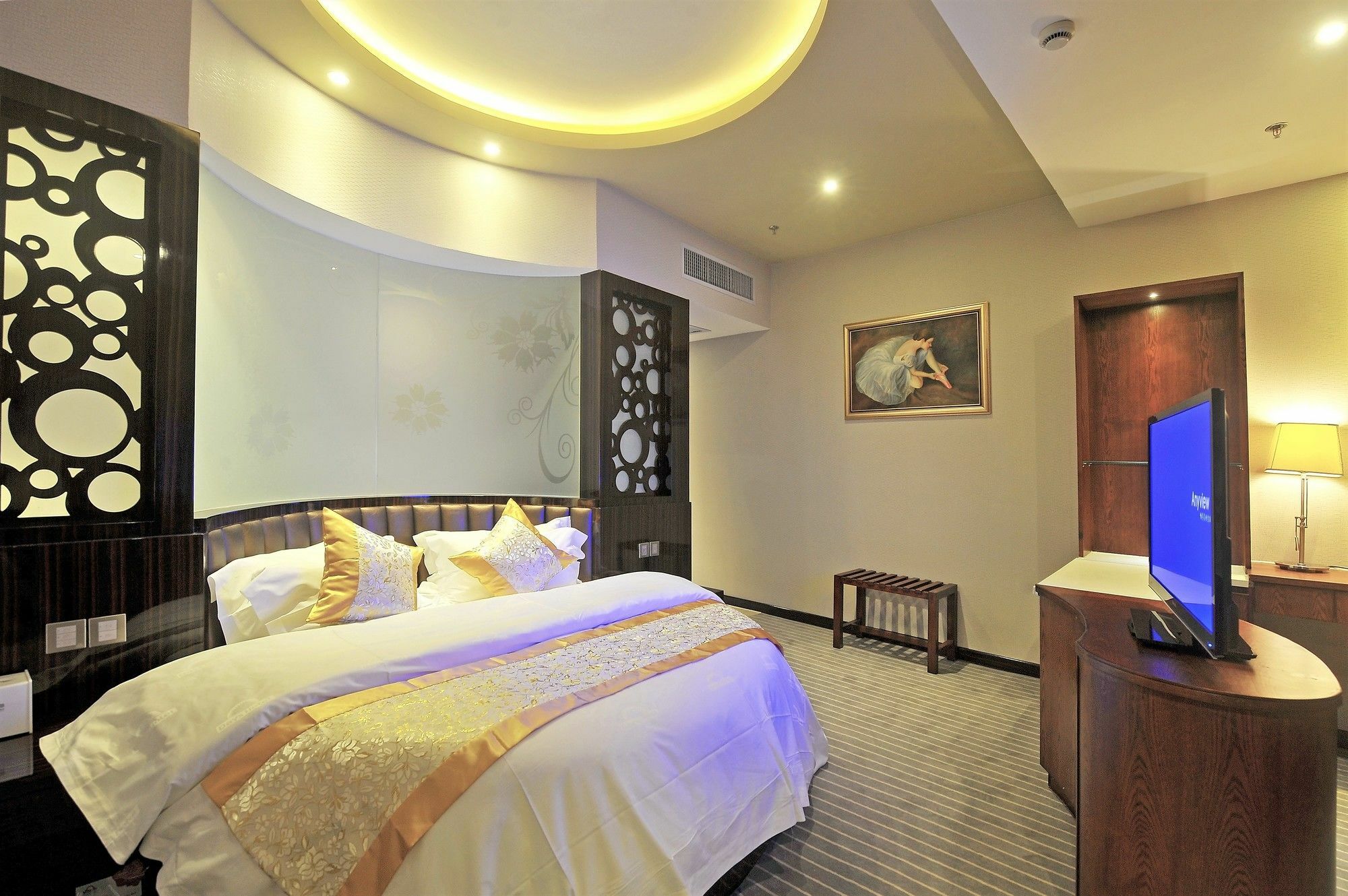 Days Inn Hotspring Xiamen Exteriör bild